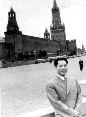 李仲麟留学时在莫斯科红场留影