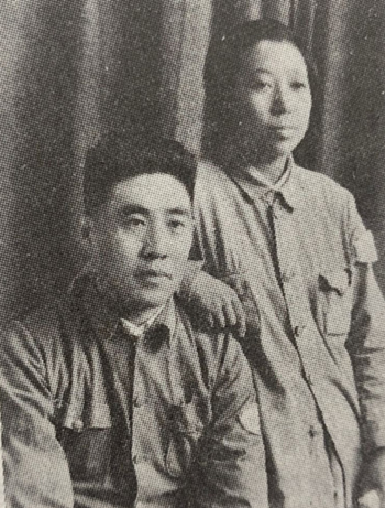 1949年秋，张意远和妻子在南京.jpg